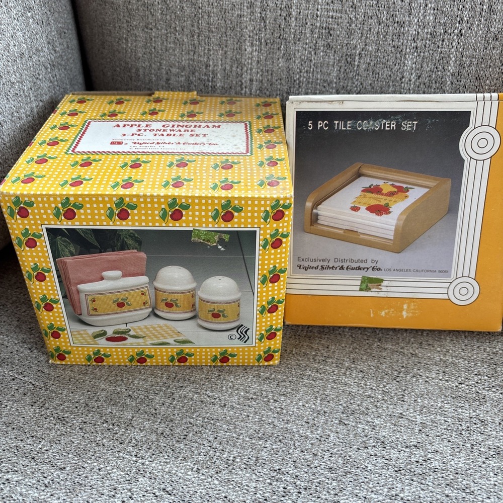 Vintage Apple Gingham Kitchen Set Napkin Holder Salt Pepper Shaker,Coasters NOS